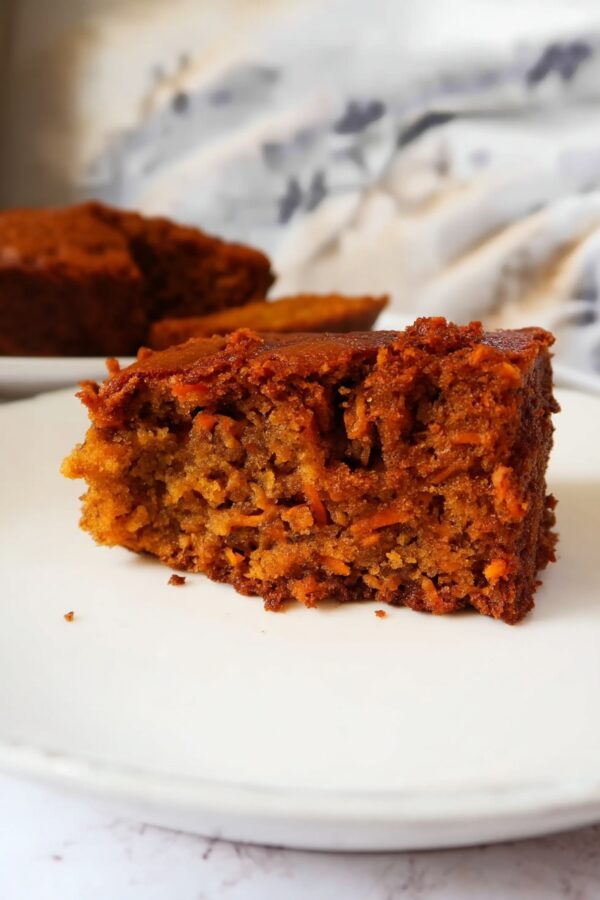 Delicious Oatmeal Carrot Cake